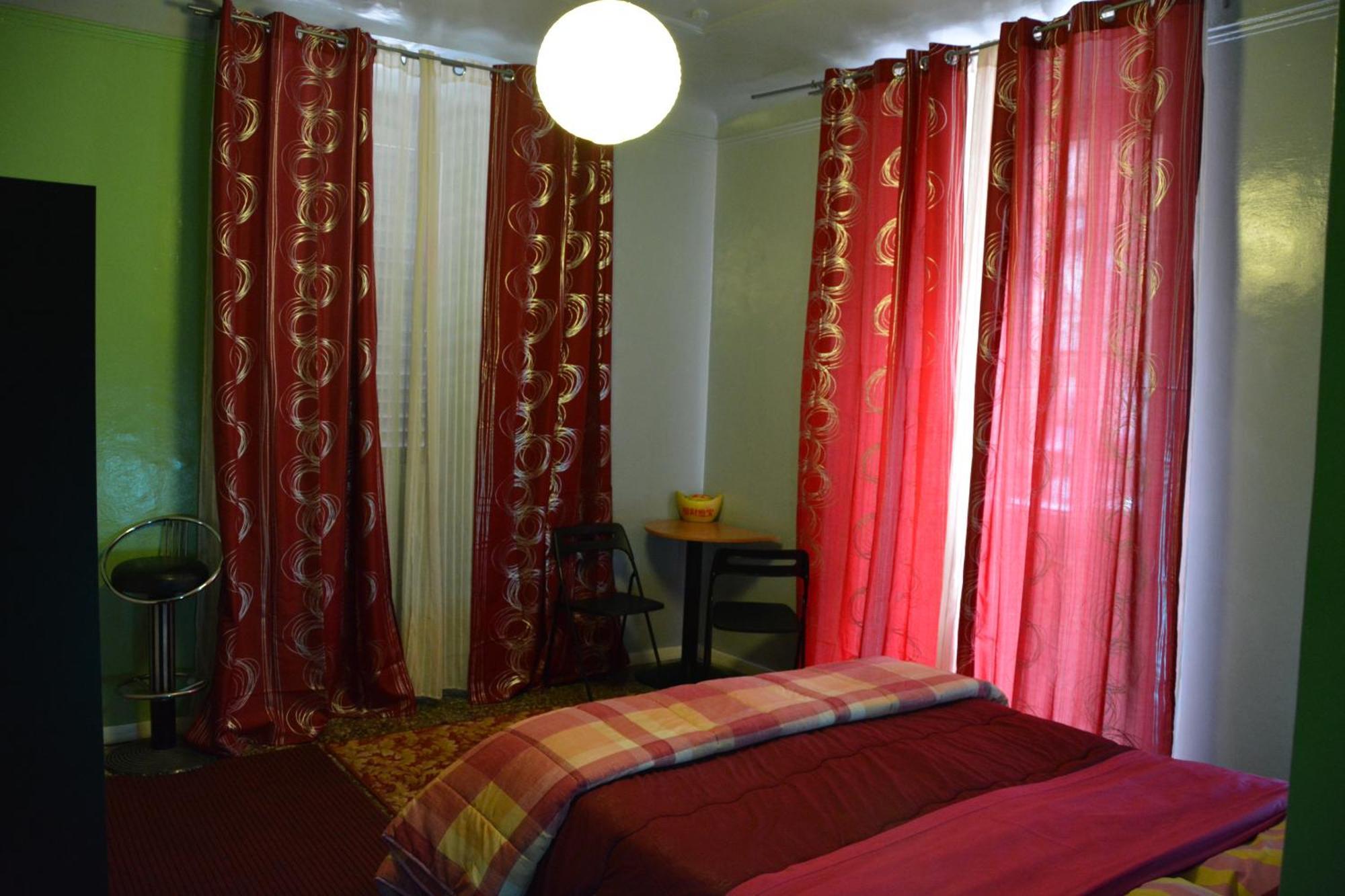 Sole Rosso * Genua